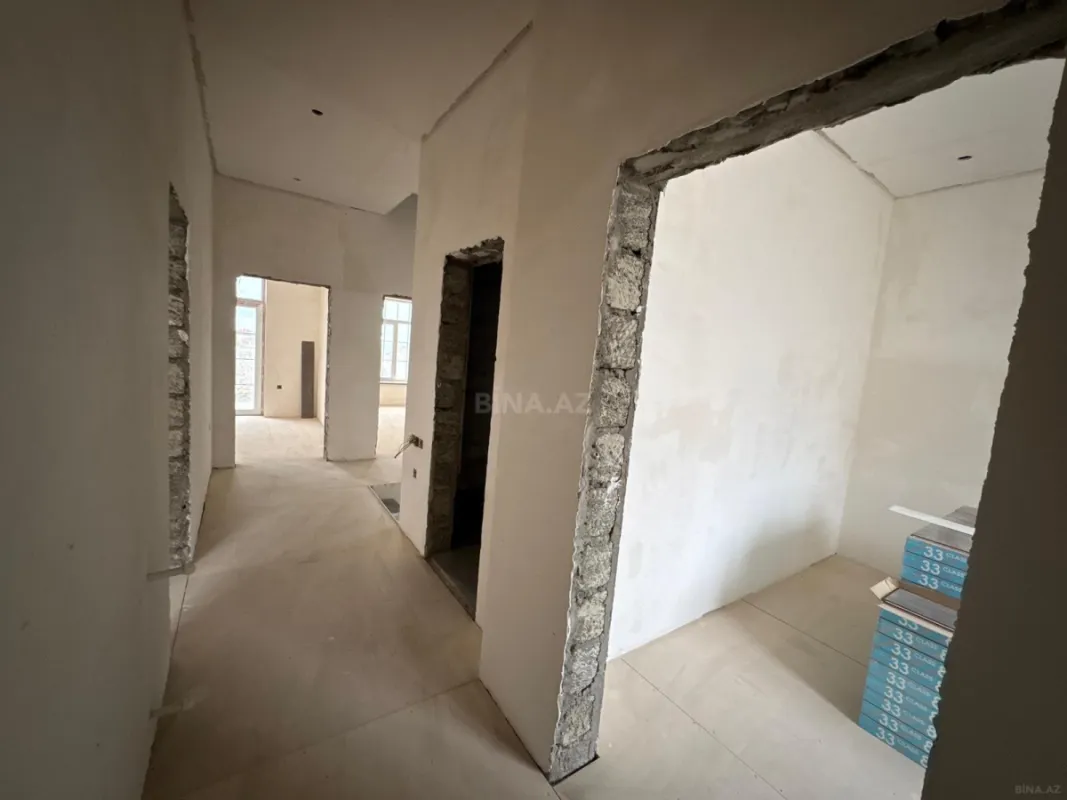 Satılır 6 otaqlı həyət evi 309 m²