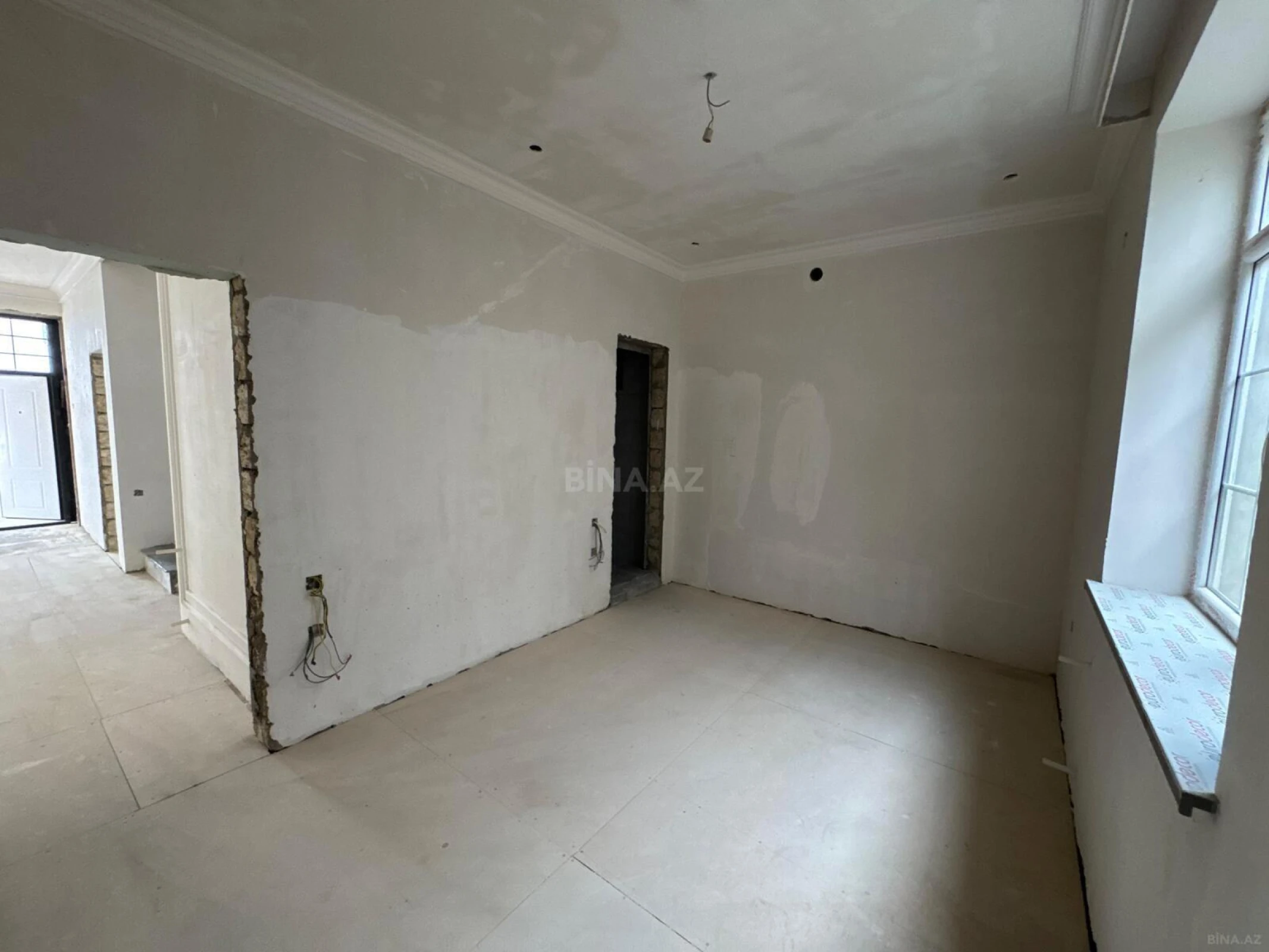Satılır 6 otaqlı həyət evi 309 m²