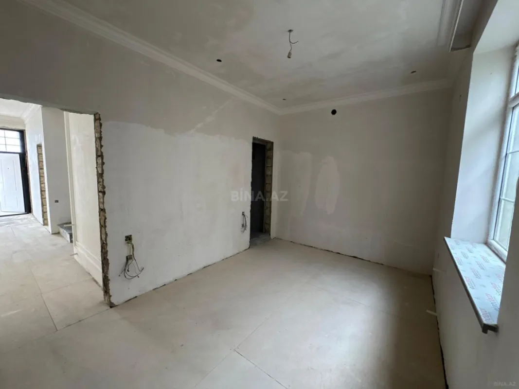 Satılır 6 otaqlı həyət evi 309 m²