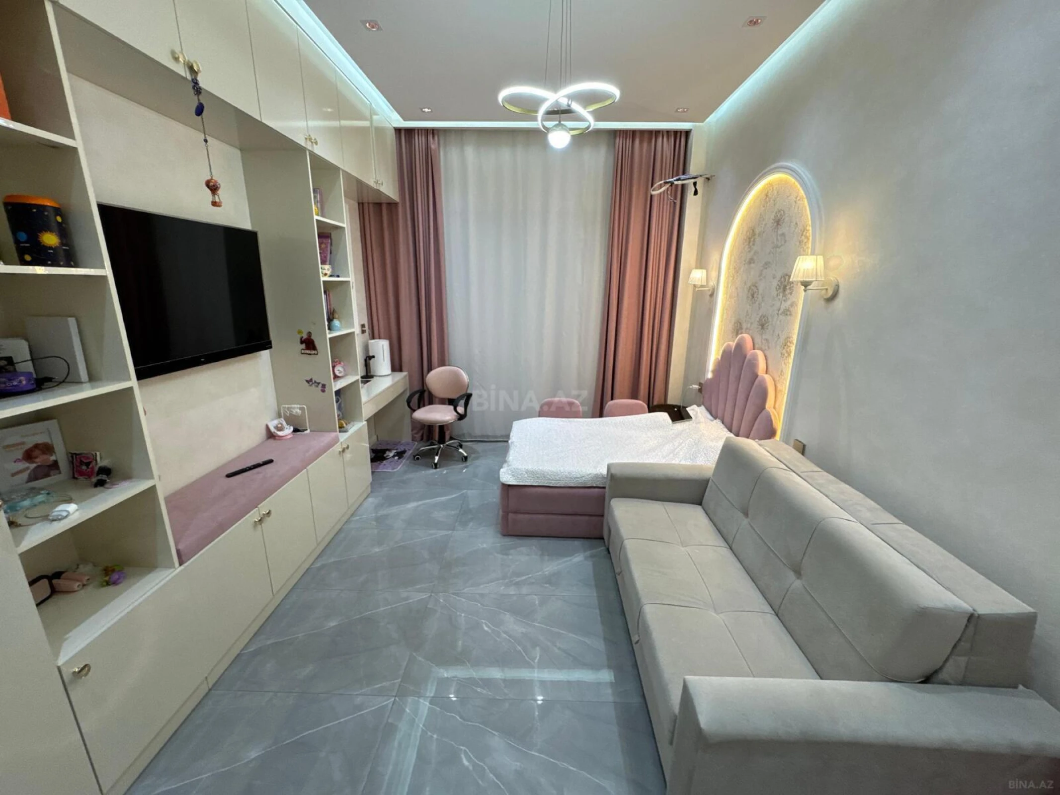 Satılır 3 otaqlı mənzil 122 m²