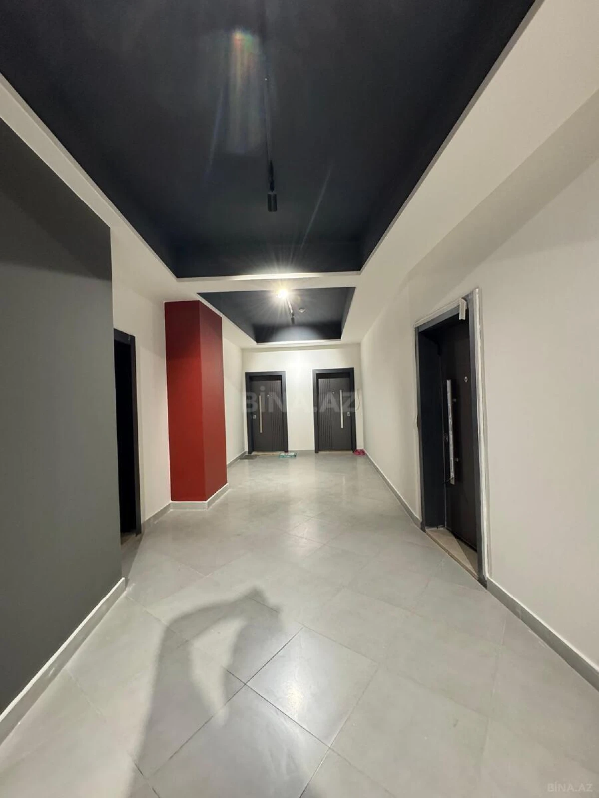 Satılır 3 otaqlı mənzil 122 m²