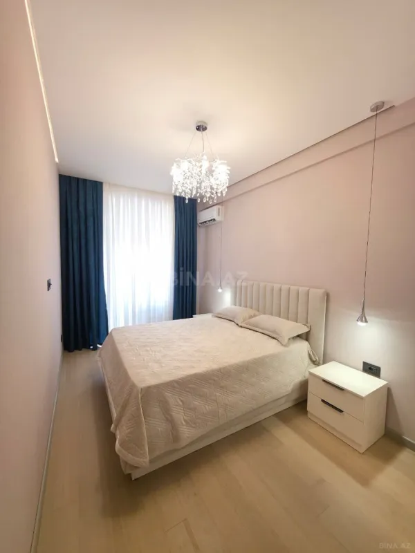 Satılır 2 otaqlı mənzil 68 m²
