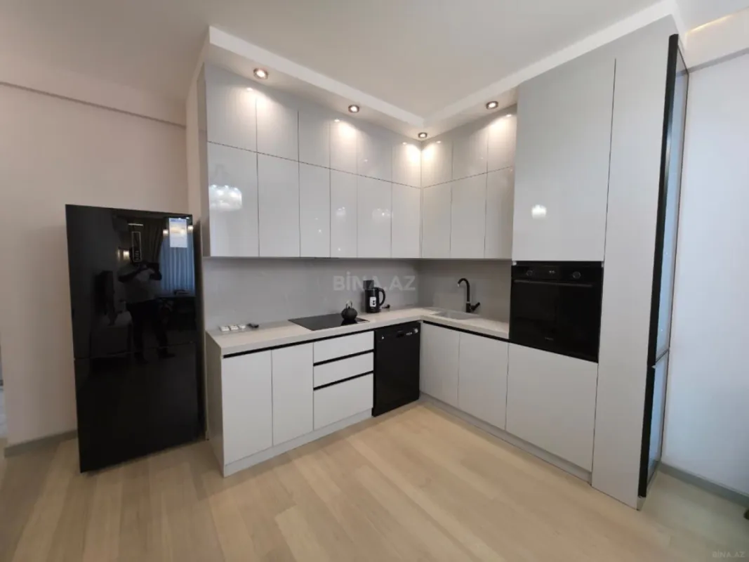 Satılır 2 otaqlı mənzil 68 m²