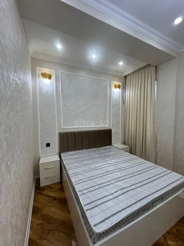 Satılır 2 otaqlı mənzil 76 m²