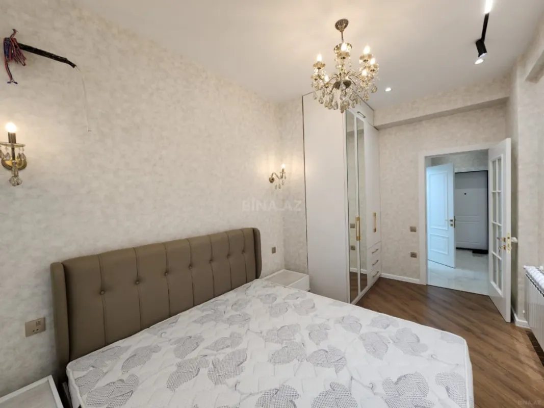 Kirayə verilir 2 otaqlı mənzil 65 m²