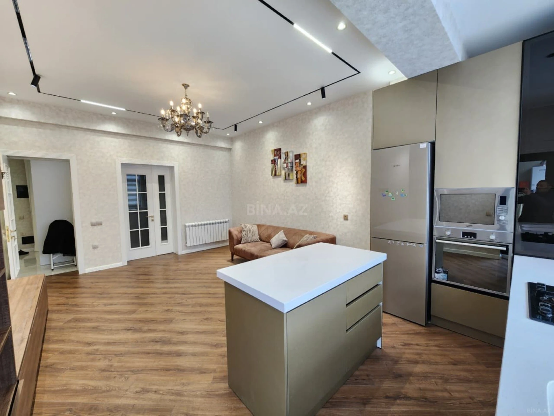 Kirayə verilir 2 otaqlı mənzil 65 m²