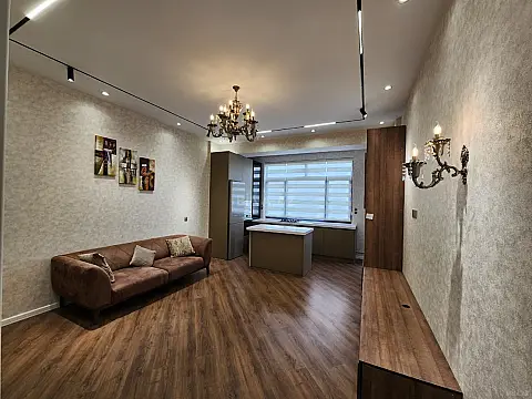Kirayə verilir 2 otaqlı mənzil 65 m²