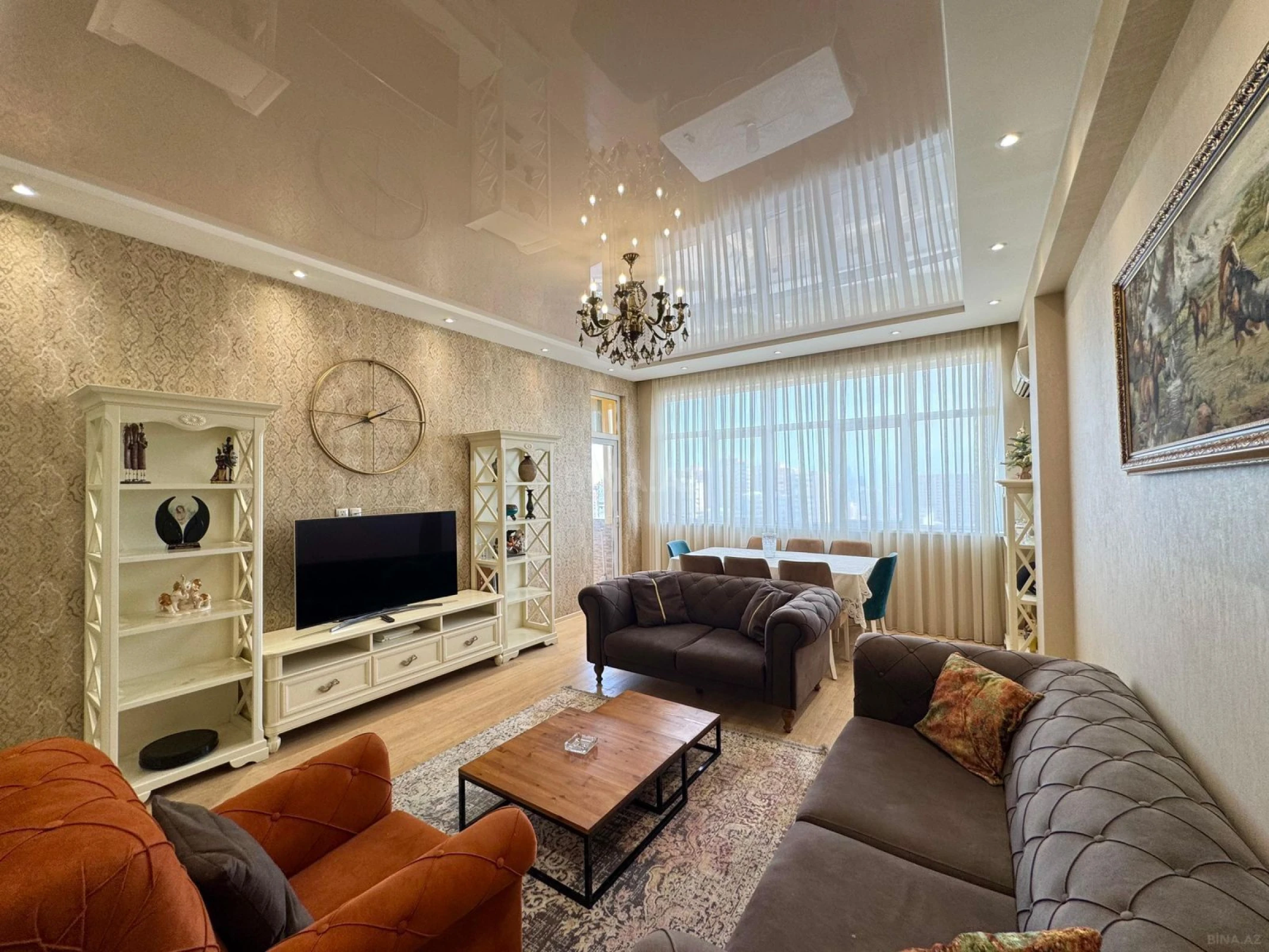 Satılır 3 otaqlı mənzil 117 m²