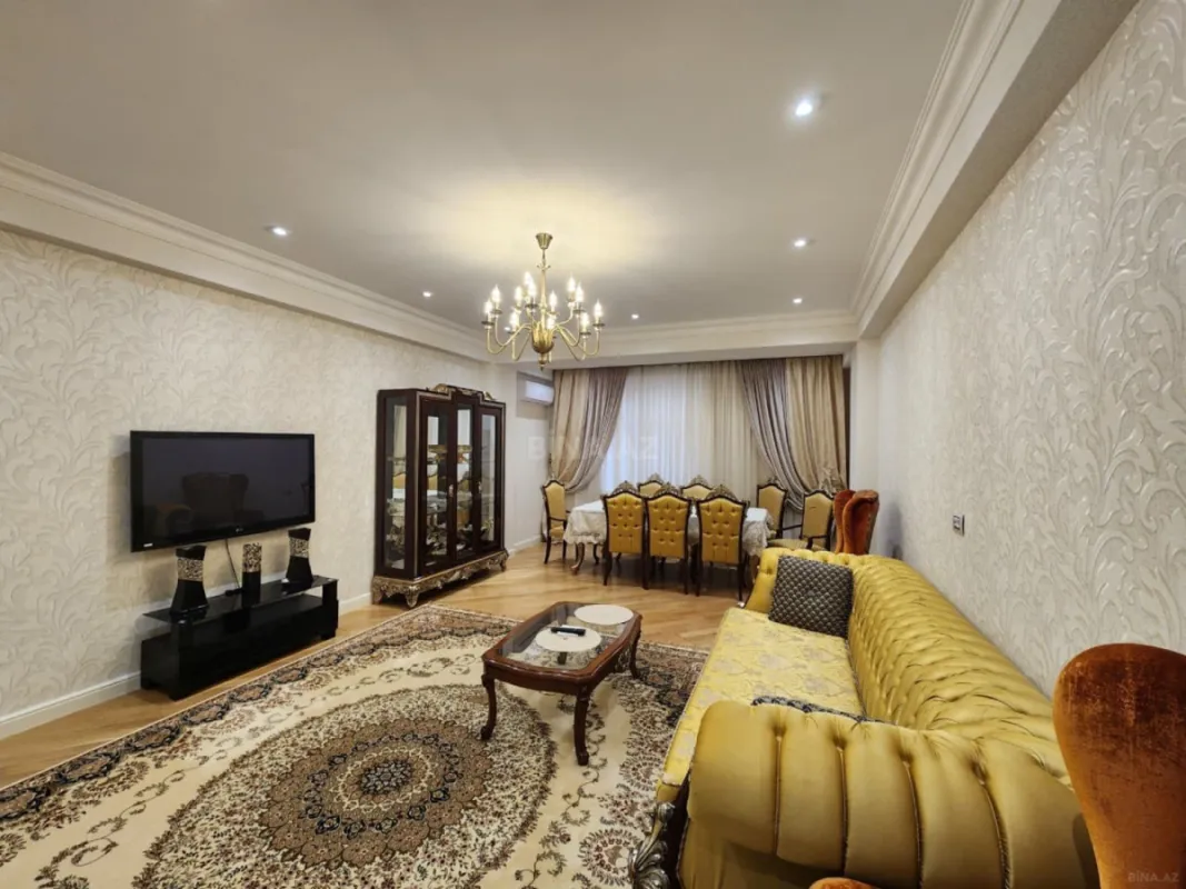 Kirayə verilir 4 otaqlı mənzil 220 m²