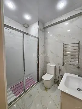 Kirayə verilir 4 otaqlı mənzil 220 m²