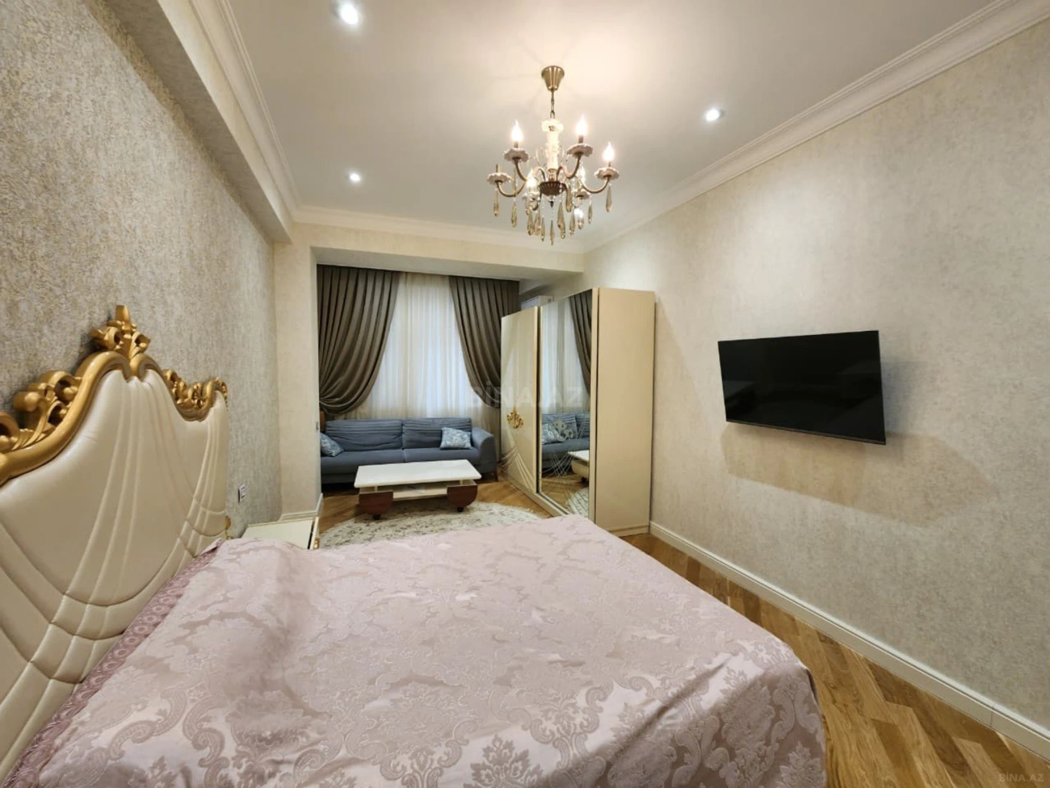 Kirayə verilir 4 otaqlı mənzil 220 m²