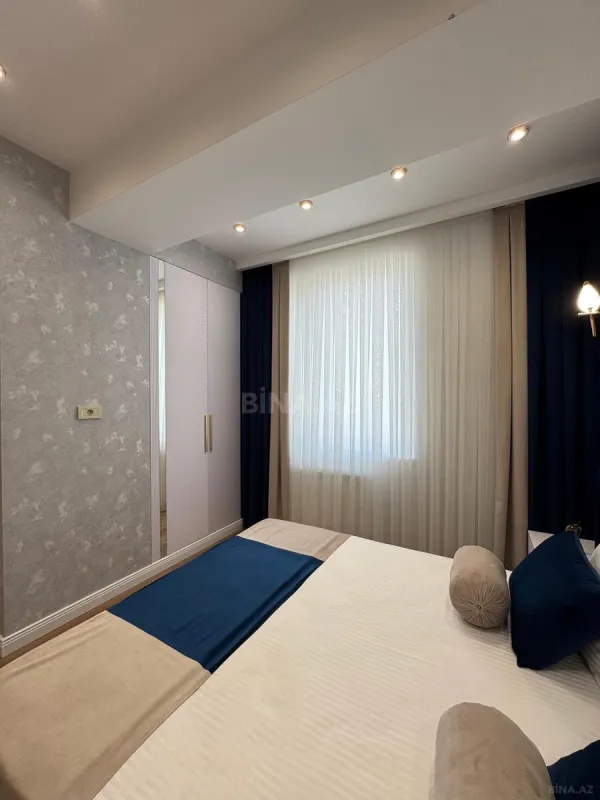 Satılır 4 otaqlı mənzil 110 m²