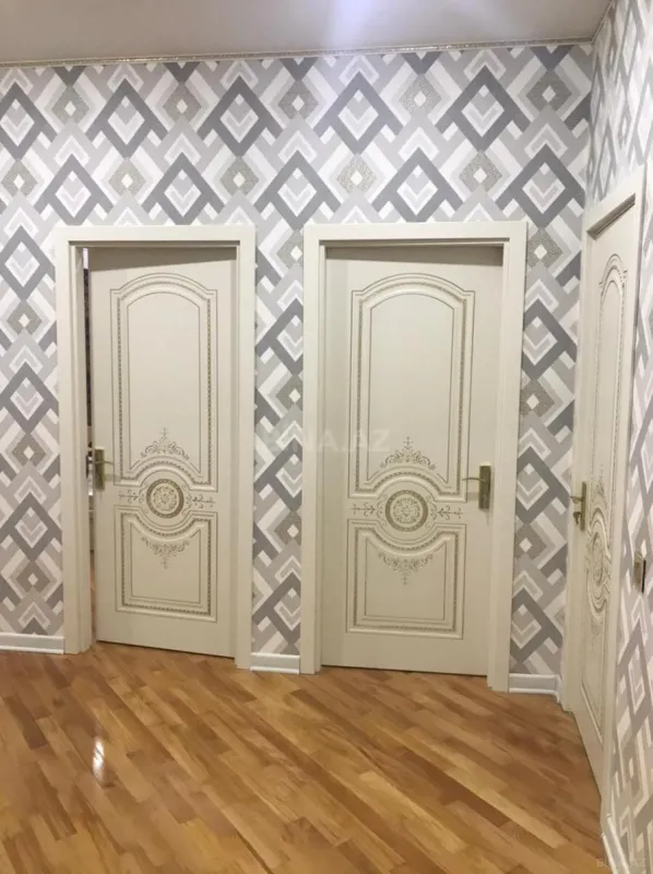 Kirayə verilir 2 otaqlı mənzil 110 m²