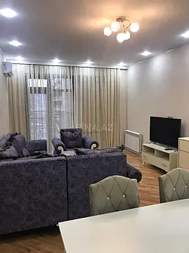 Kirayə verilir 2 otaqlı mənzil 110 m²