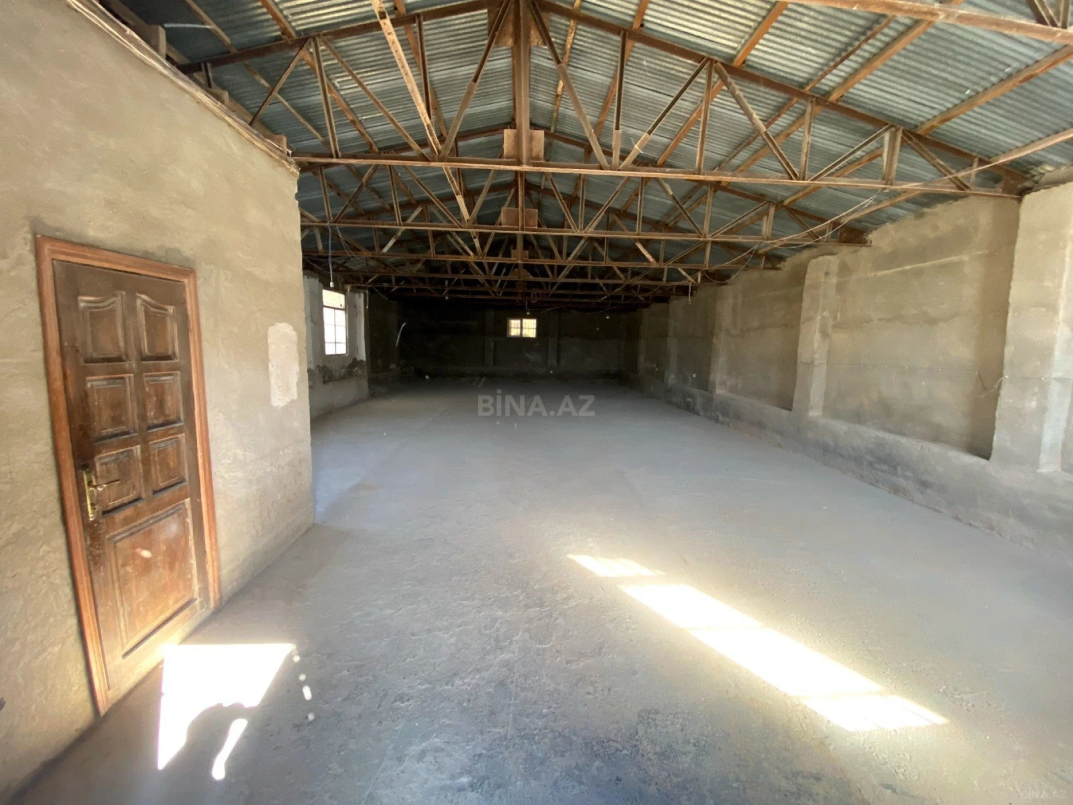 Kirayə verilir obyekt 200 m²