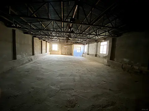 Kirayə verilir obyekt 200 m²