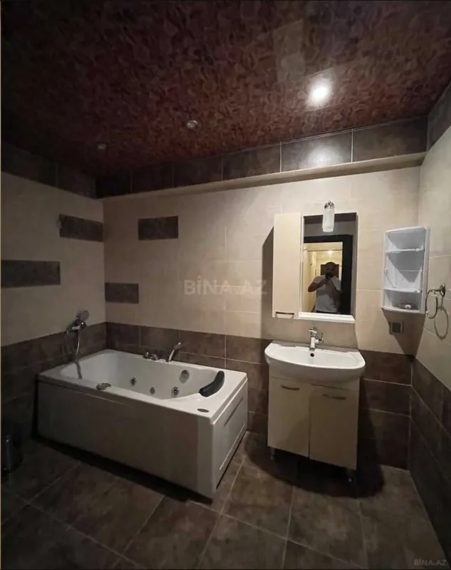 Satılır 2 otaqlı mənzil 72 m²