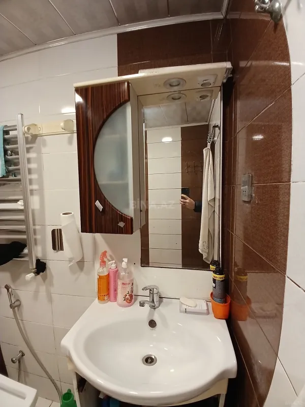 Satılır 2 otaqlı mənzil 70 m²