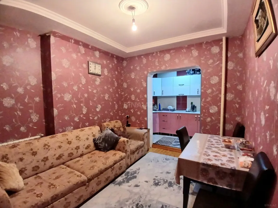 Satılır 2 otaqlı mənzil 70 m²