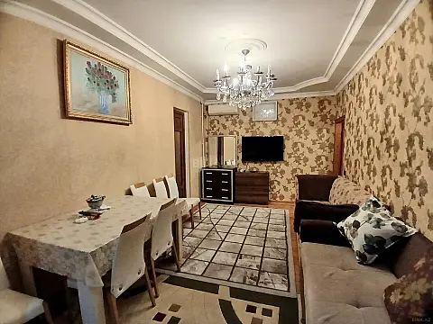 Satılır 2 otaqlı mənzil 70 m²