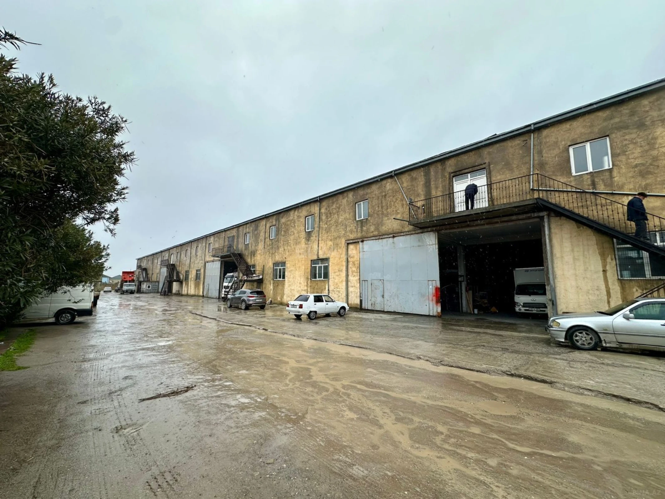 Kirayə verilir obyekt 2000 m²