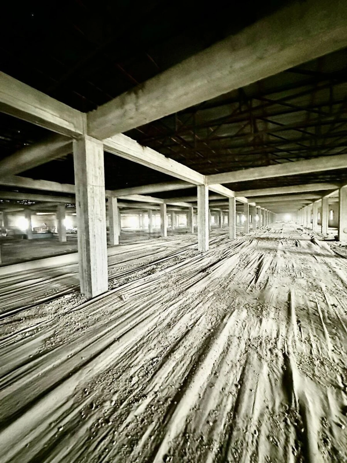 Kirayə verilir obyekt 2000 m²