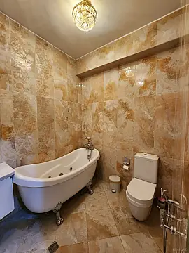 Kirayə verilir 3 otaqlı mənzil 165 m²