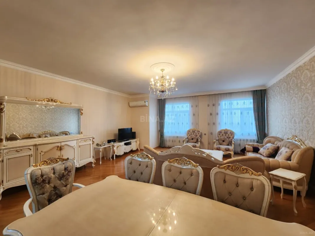 Kirayə verilir 3 otaqlı mənzil 165 m²