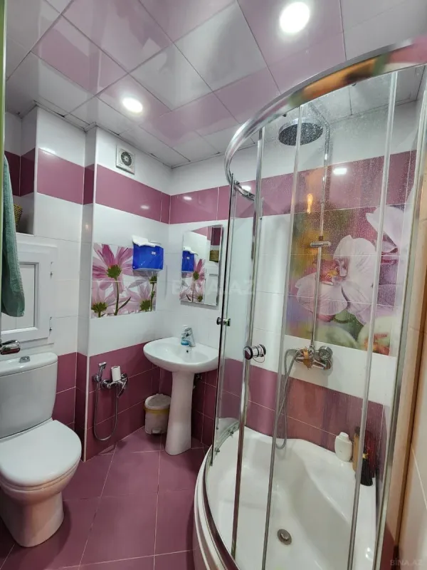 Kirayə verilir 3 otaqlı mənzil 165 m²