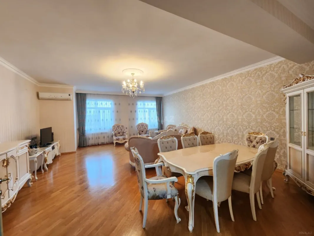 Kirayə verilir 3 otaqlı mənzil 165 m²
