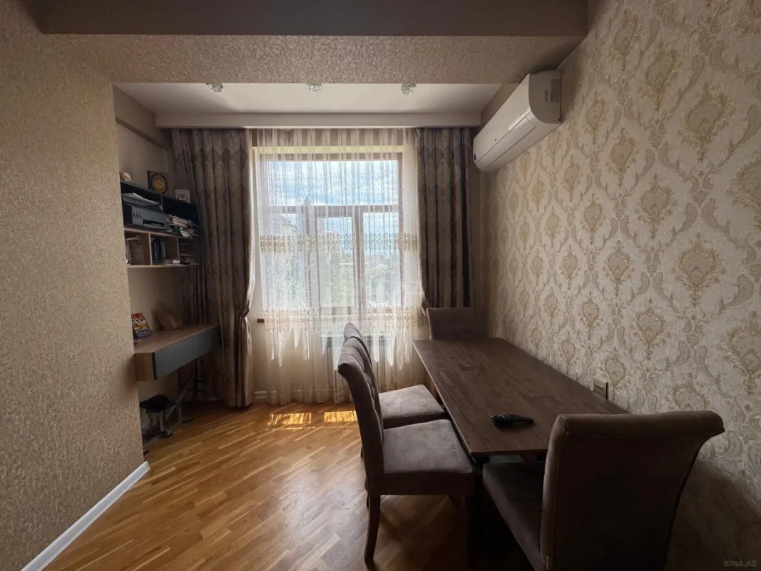 Kirayə verilir 2 otaqlı mənzil 65 m²