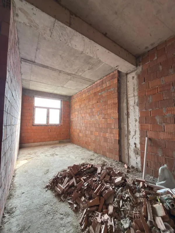 Satılır 3 otaqlı mənzil 149 m²