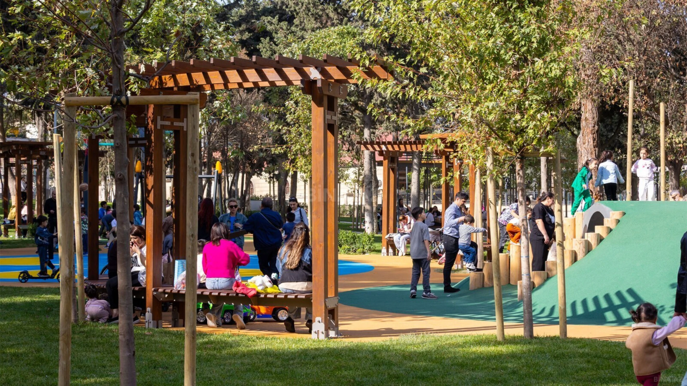 Satılır 3 otaqlı mənzil 149 m²