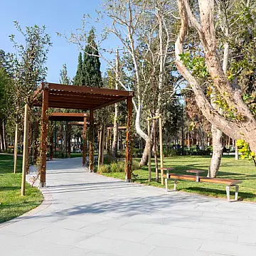 Satılır 3 otaqlı mənzil 149 m²