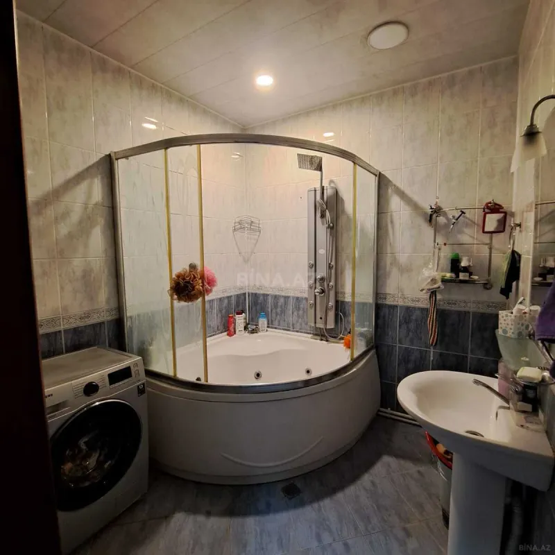 Satılır 3 otaqlı mənzil 160 m²