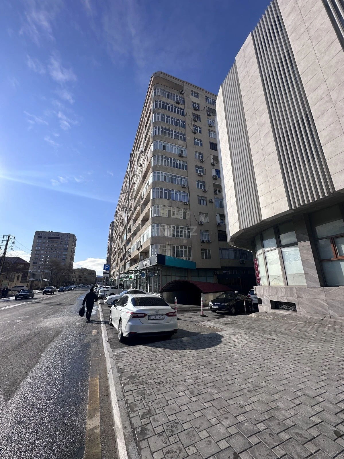 Satılır 2 otaqlı mənzil 60 m²