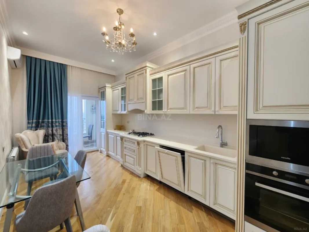 Kirayə verilir 2 otaqlı mənzil 90 m²