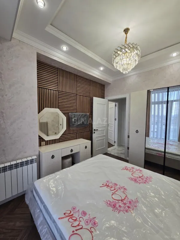 Kirayə verilir 3 otaqlı mənzil 98 m²