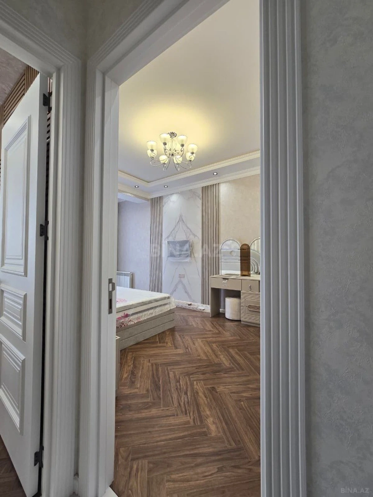 Kirayə verilir 3 otaqlı mənzil 98 m²