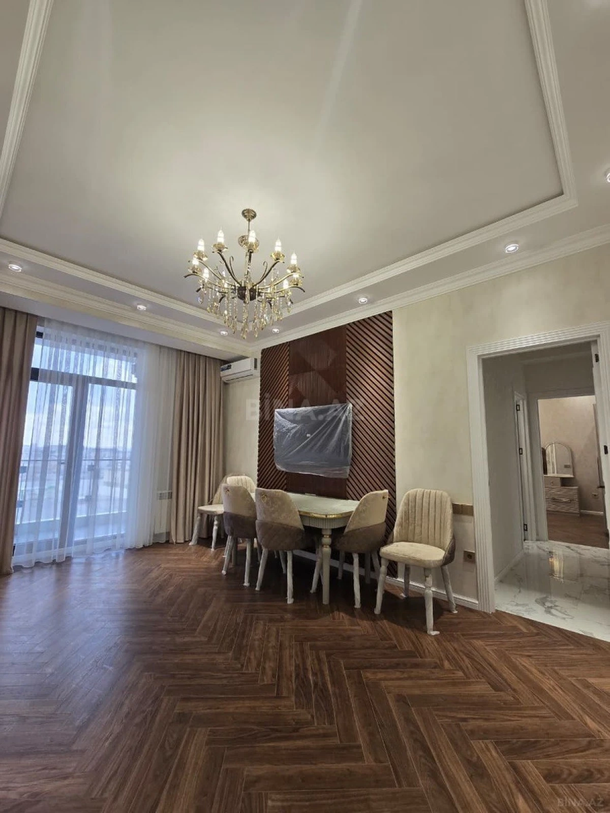 Kirayə verilir 3 otaqlı mənzil 98 m²