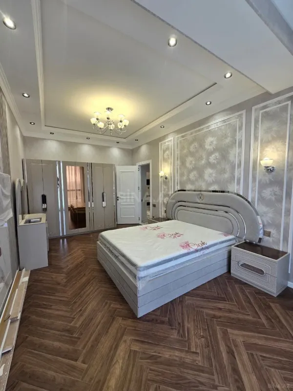 Kirayə verilir 3 otaqlı mənzil 98 m²