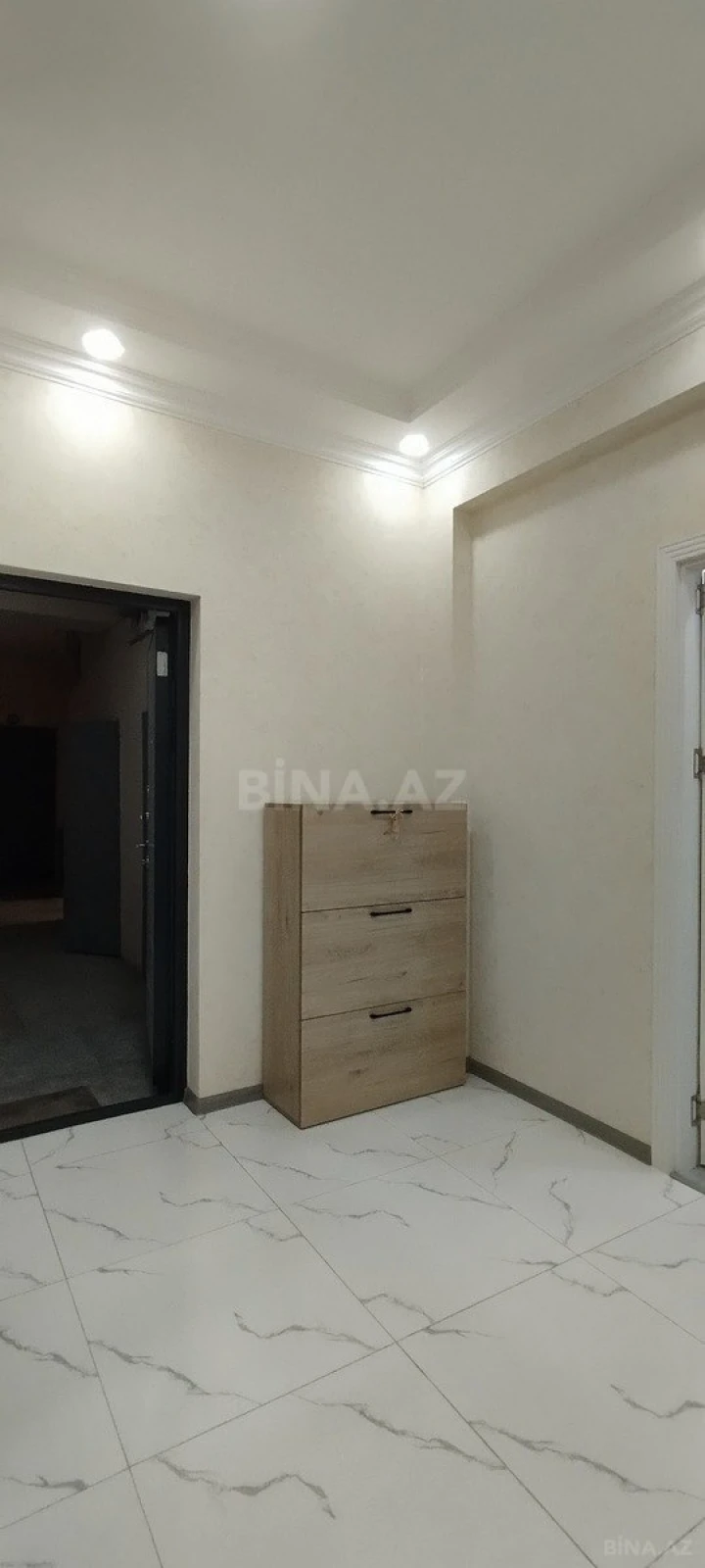 Satılır 3 otaqlı mənzil 104 m²
