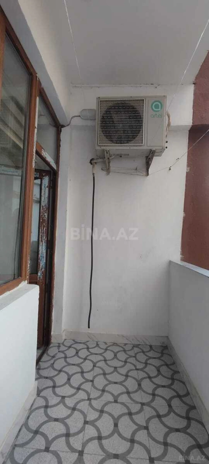 Satılır 3 otaqlı mənzil 104 m²