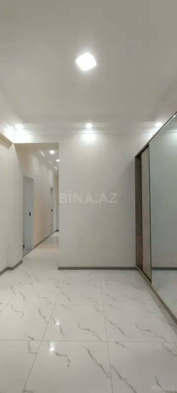 Satılır 3 otaqlı mənzil 104 m²