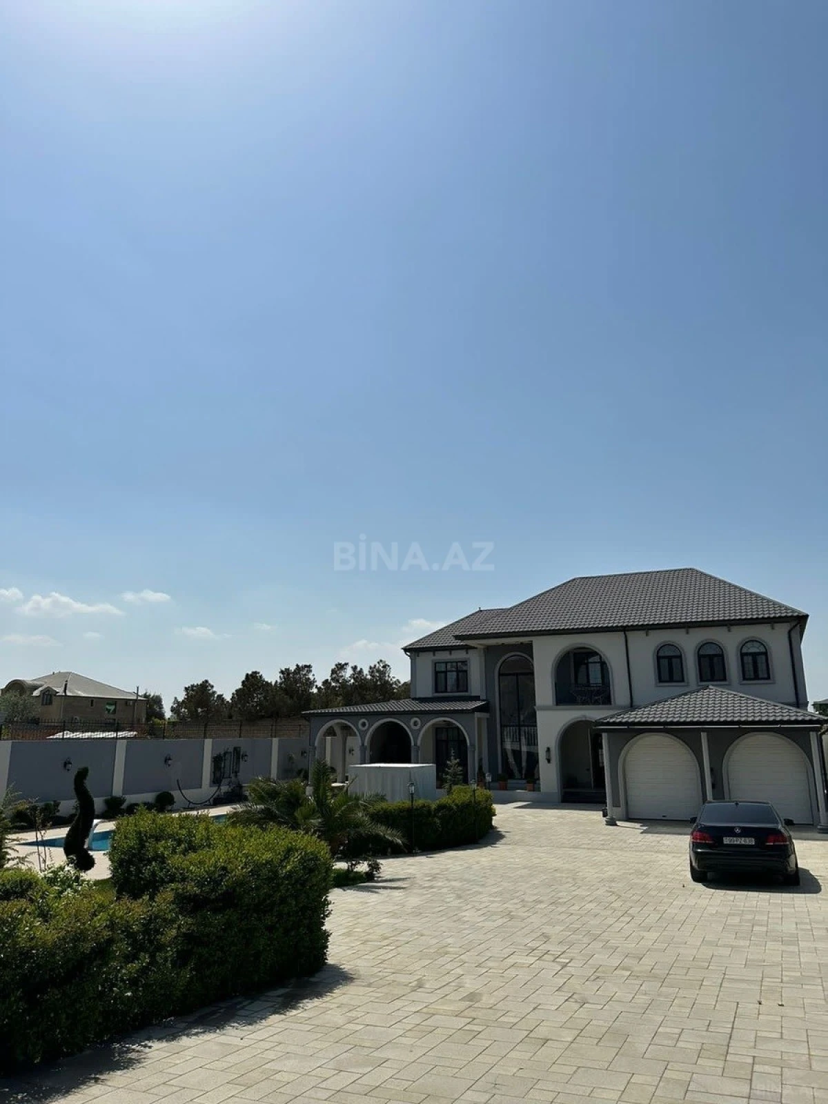 Kirayə verilir 6 otaqlı həyət evi 600 m²