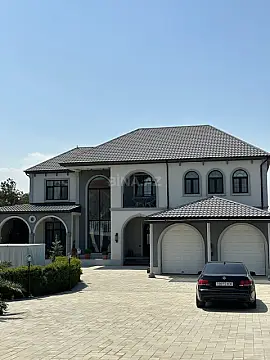 Kirayə verilir 6 otaqlı həyət evi 600 m²