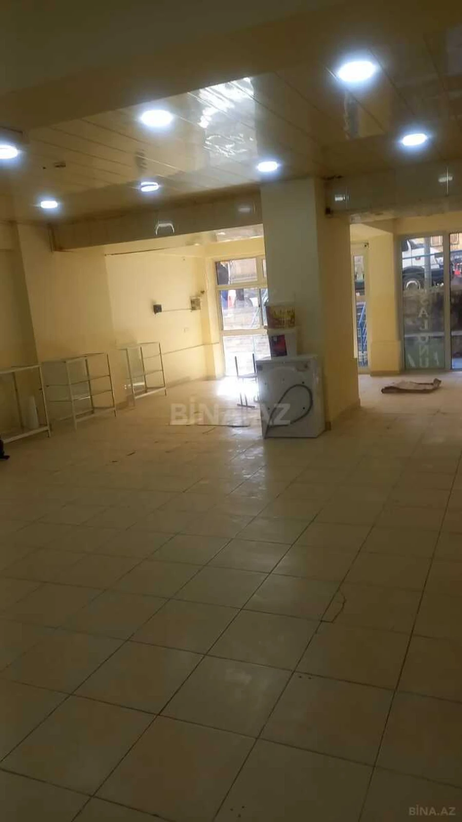 Satılır obyekt 145 m²