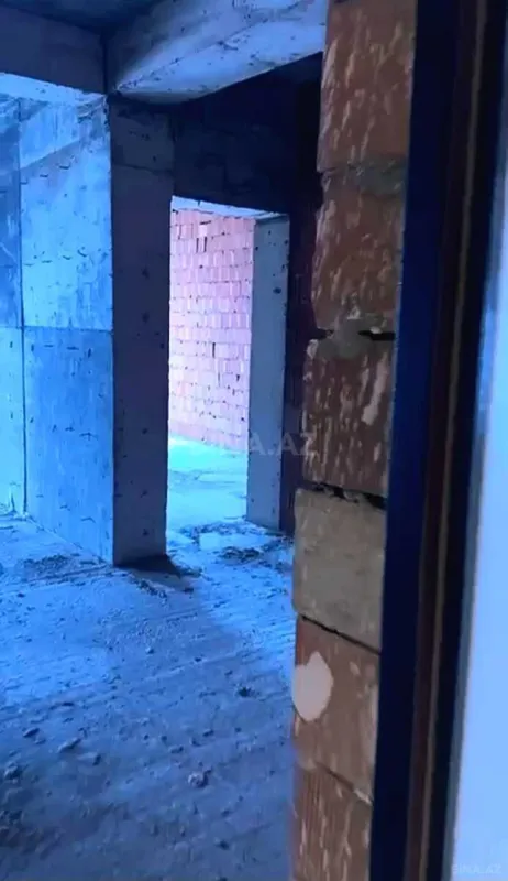 Satılır 2 otaqlı mənzil 110 m²