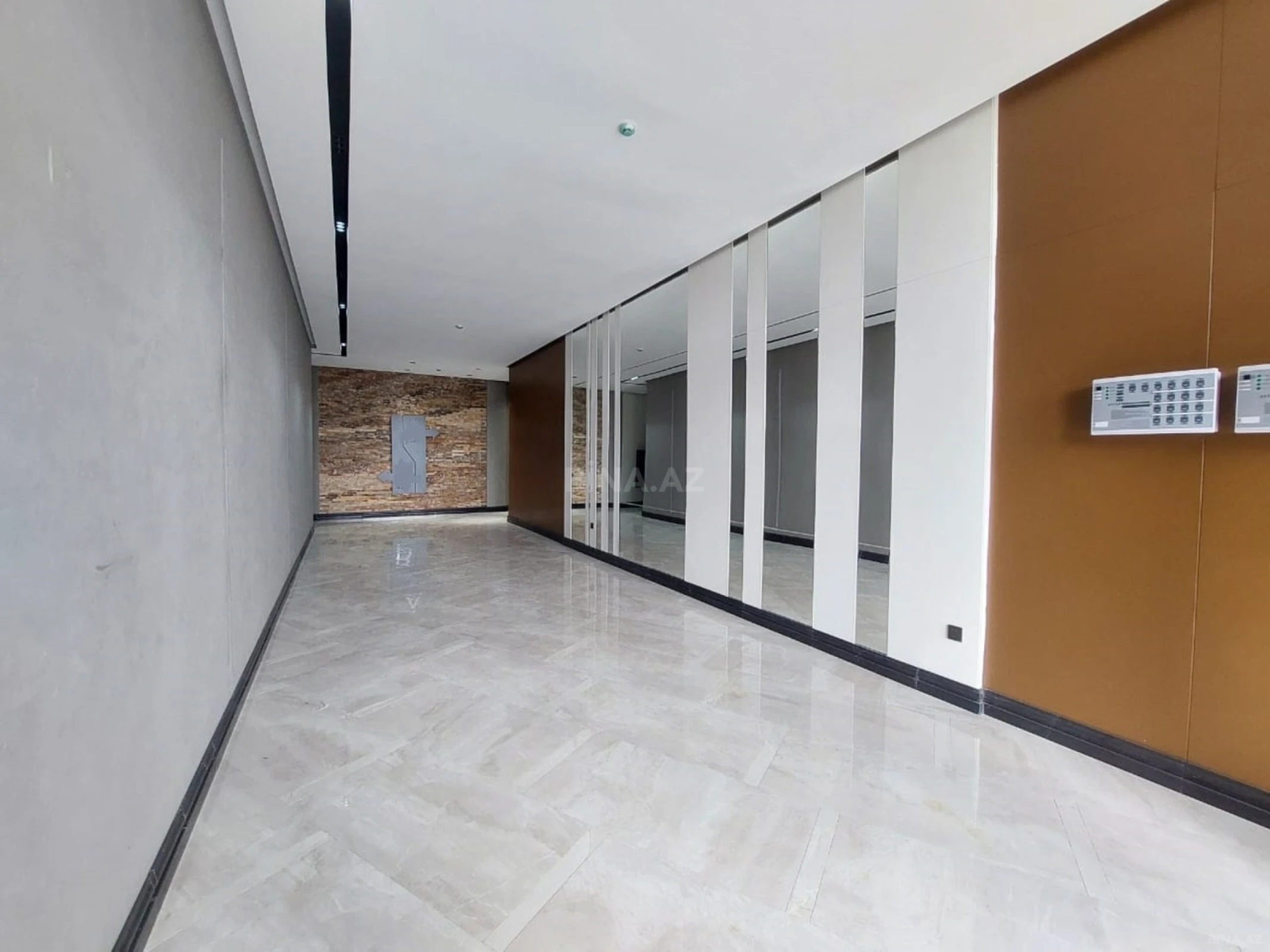 Satılır 2 otaqlı mənzil 110 m²