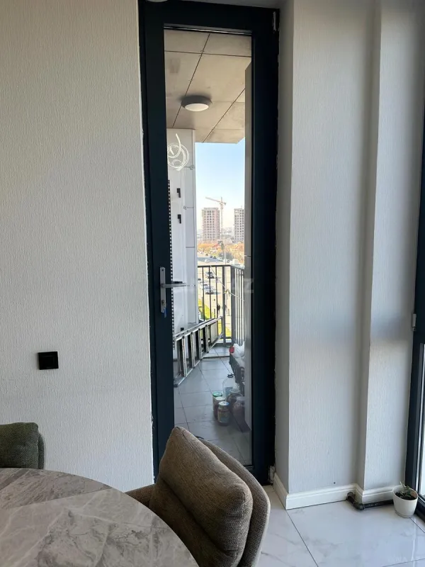 Satılır 3 otaqlı mənzil 140 m²